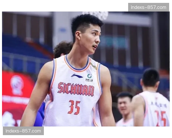 朱松玮关键篮板与罚球稳局 北控前锋加时赛贡献价值凸显